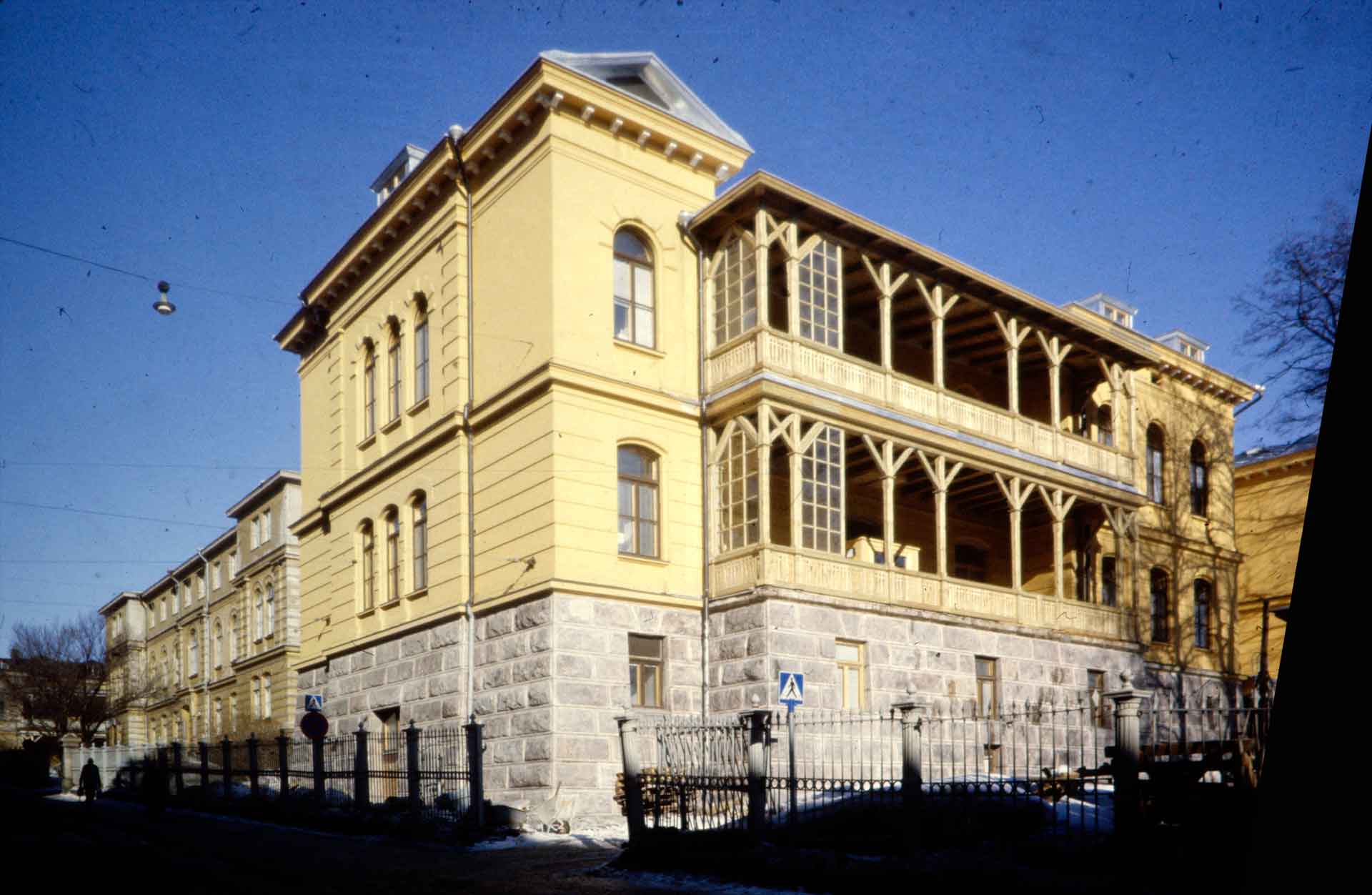 Vanha Kirra TERVEYS tiedekeskus&museon paikaksi